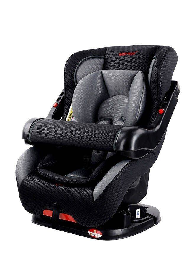 Reclining baby car seat with extra security barrier Reclining baby car seat with extra security barrier