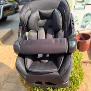 Reclining baby car seat with extra security barrier offering more protection