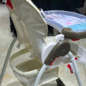Height adjustable baby feeding chair