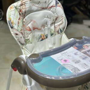 Height adjustable baby feeding chair