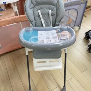 Height adjustable baby feeding chair