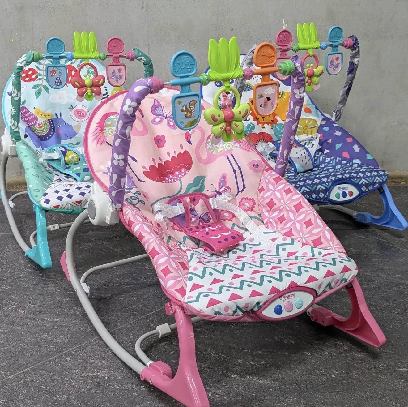 Deluxe Baby Rocker/Bouncers with music and vibrations (Big Size) Deluxe Baby Rocker/Bouncers with music and vibrations (Big Size)
