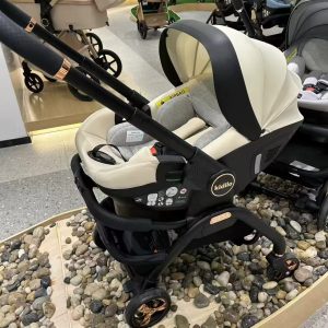 3 in 1 kidilo car seat/ stroller set value pack with very good padding( 0-13 kgs)