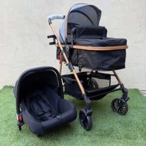 Bassinet Stroller With a car seat/Carrycot and mosquito net