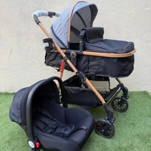 Bassinet Stroller With a car seat/Carrycot and mosquito net