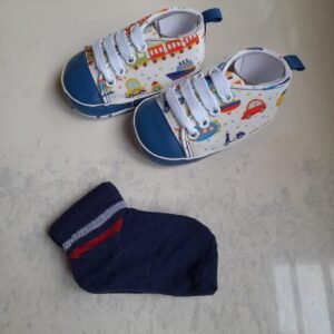 Unique Cute Pre-walker Shoes with Free Pair of Socks