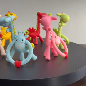 Unique giraffe-shaped silicone baby Teether