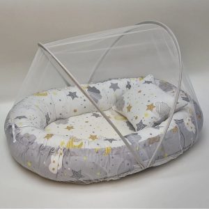 Unique Baby Co-sleeper/ lounger with head pillow and Mosquito Net