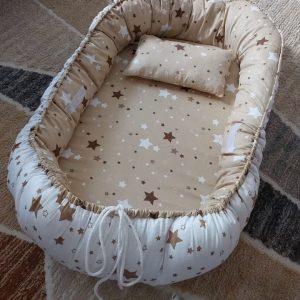 Unique Baby Co-sleeper/ lounger with head pillow and Mosquito Net