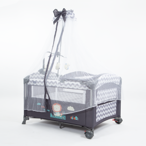 Cool baby playpen with net, overhead toys and changing station
