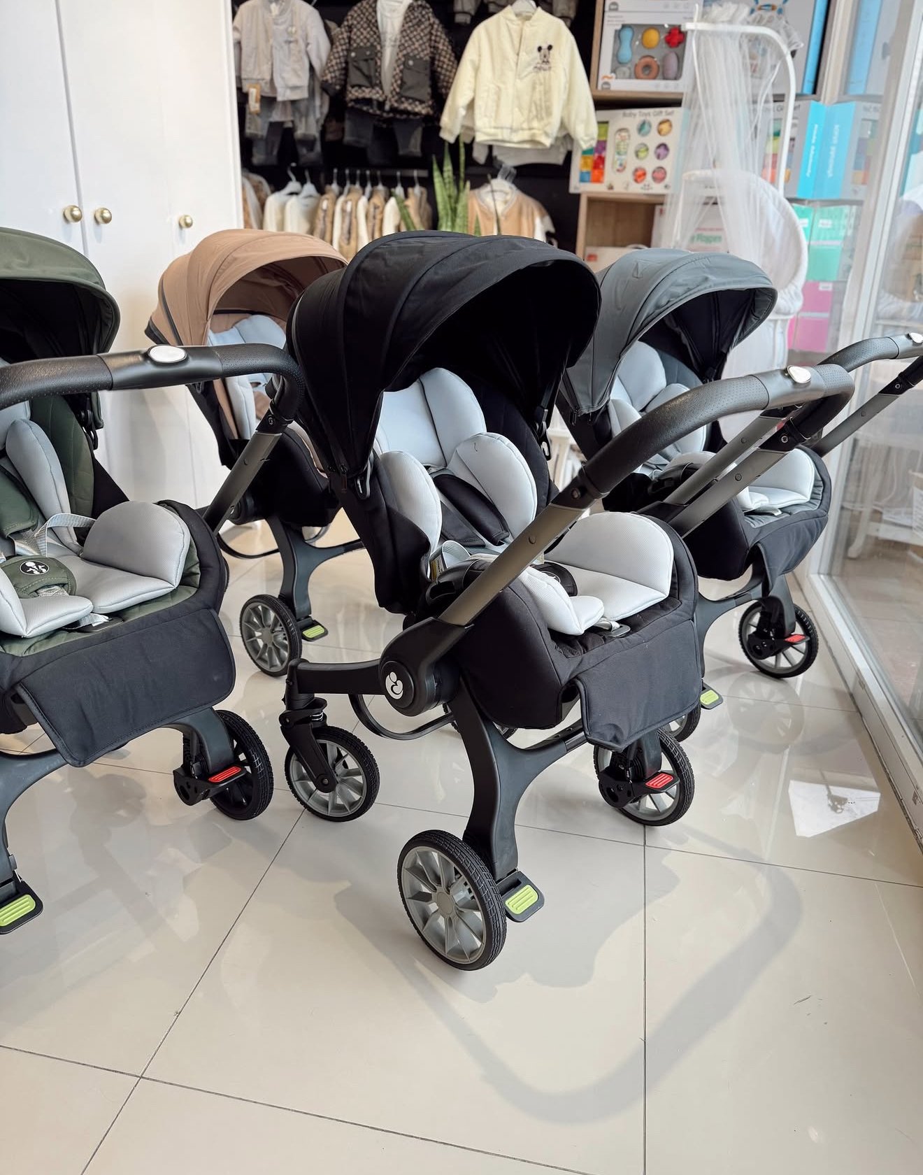 4 in 1 baby stroller/ convertible car seat 4 in 1 baby stroller/ convertible car seat