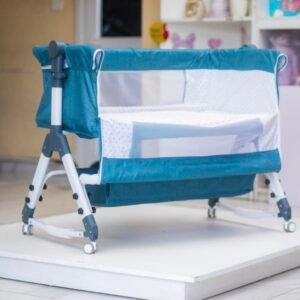 Baby co sleeper/ baby bed/ baby bassinet with adjustable height and underneath storage