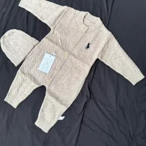 Baby knitted romper/jumpsuit set with hat